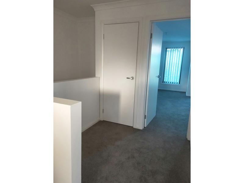 4B Galileo St, Campbelltown NSW 2560