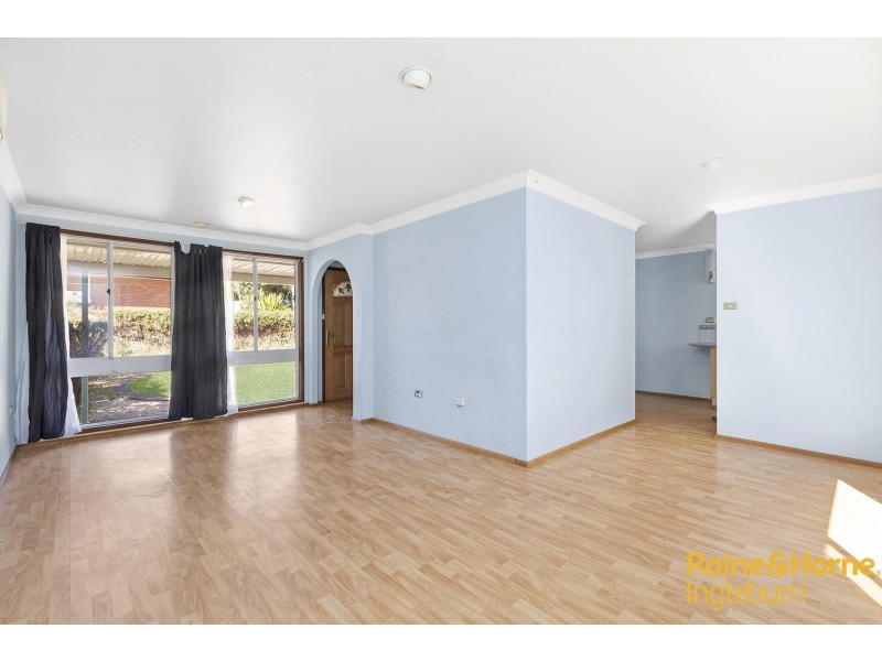 13 Bundy Cls, Macquarie Fields NSW 2564