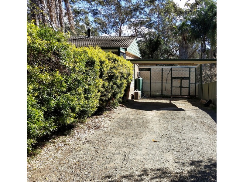 13 Bundy Cls, Macquarie Fields NSW 2564