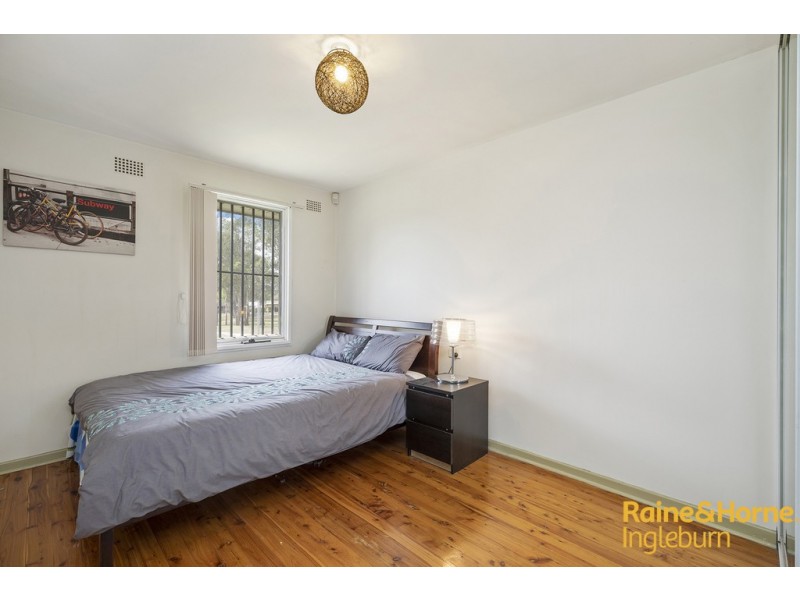 94 Eucalyptus Drive, Macquarie Fields NSW 2564