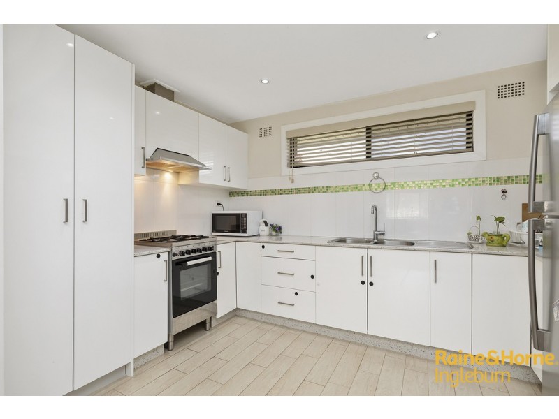 94 Eucalyptus Drive, Macquarie Fields NSW 2564