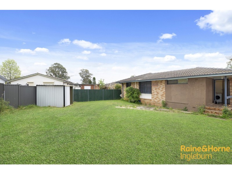 94 Eucalyptus Drive, Macquarie Fields NSW 2564