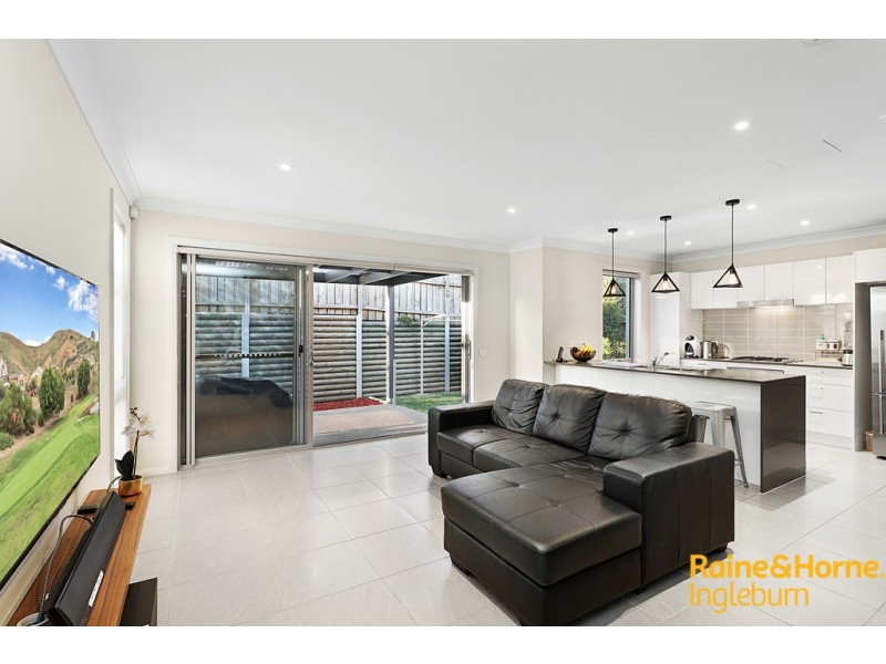 149 MARY ANN DRIVE, Glenfield NSW 2167