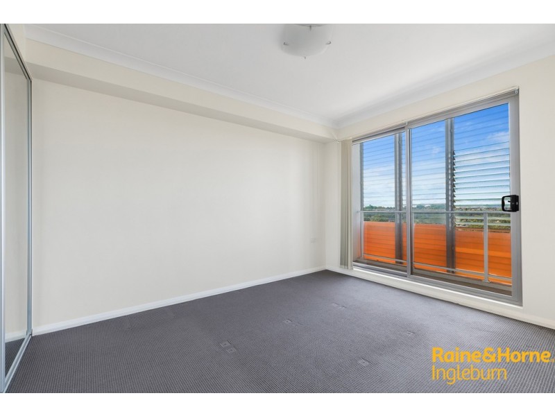 35/1 Browne parade, Warwick Farm NSW 2170