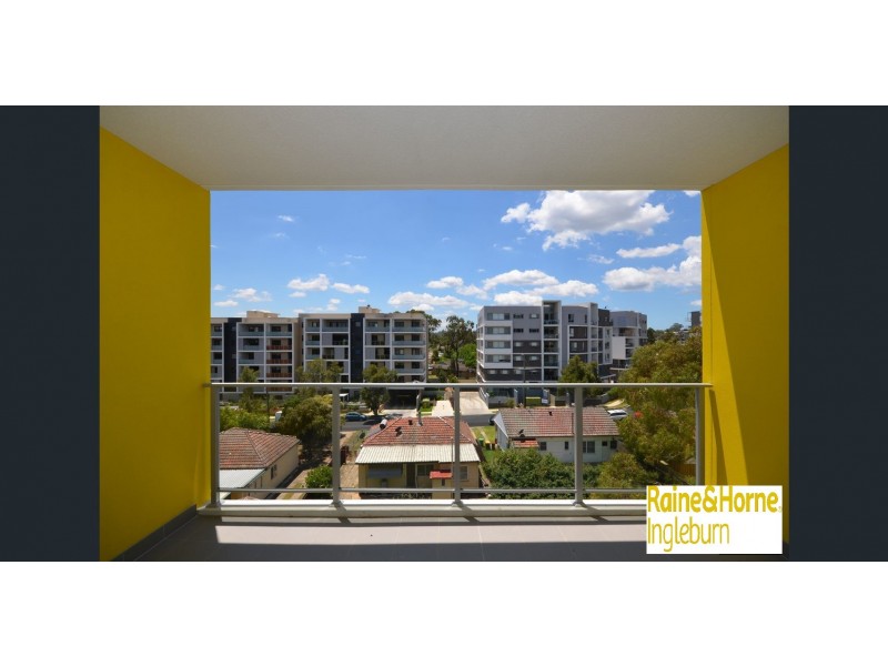 207/ 30-34 Chamberlain Street, Campbelltown NSW 2560