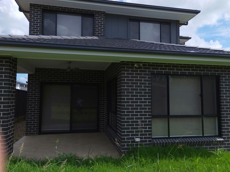 5 everlasting street, Denham Court NSW 2565
