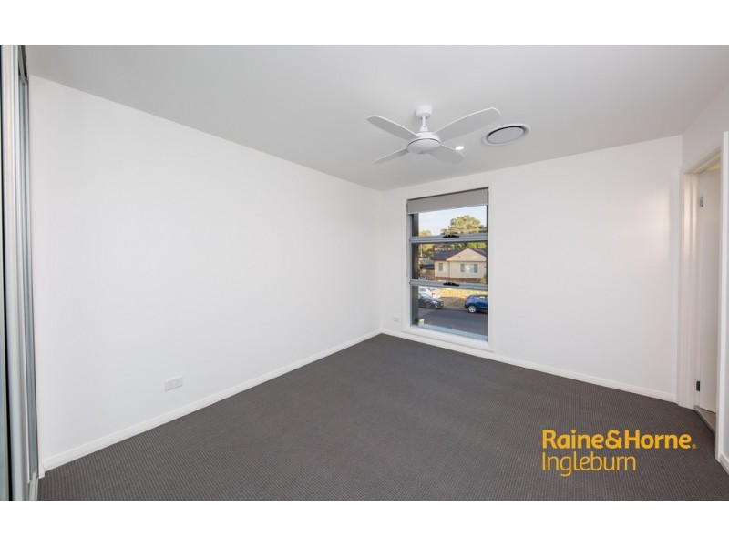39B Euroka St, Ingleburn NSW 2565