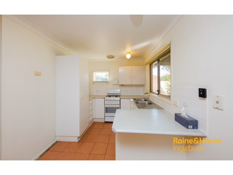 22 WYPERFELD PLACE, Bow Bowing NSW 2566