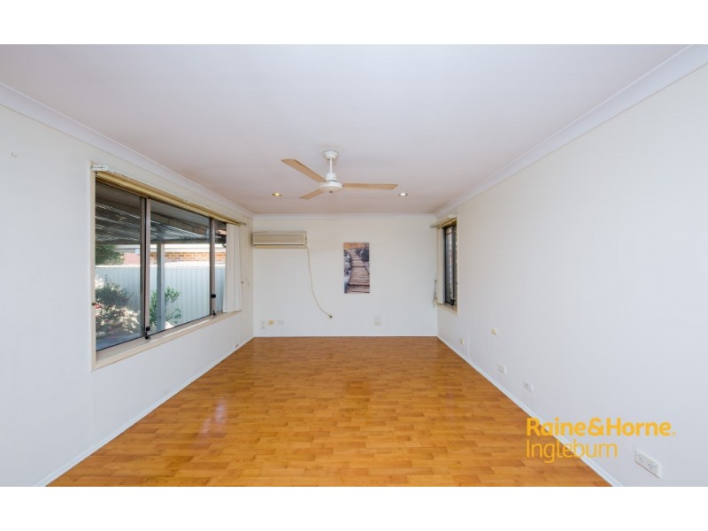 22 WYPERFELD PLACE, Bow Bowing NSW 2566