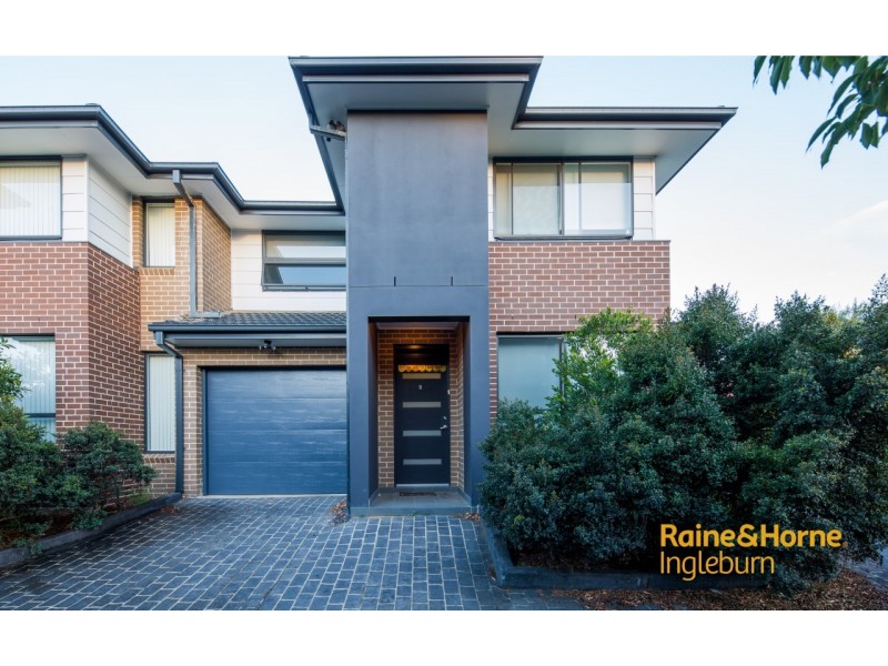 8 2 JACLYN STREET, Ingleburn NSW 2565