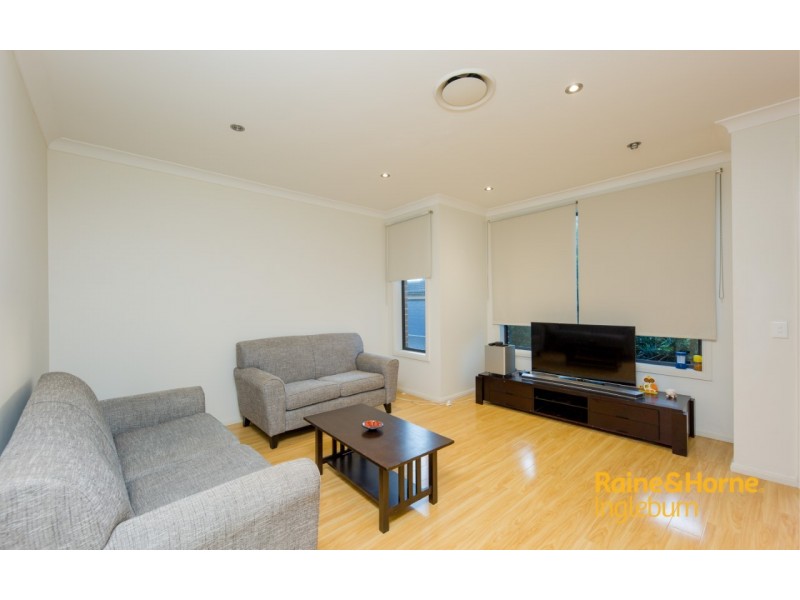 8 2 JACLYN STREET, Ingleburn NSW 2565