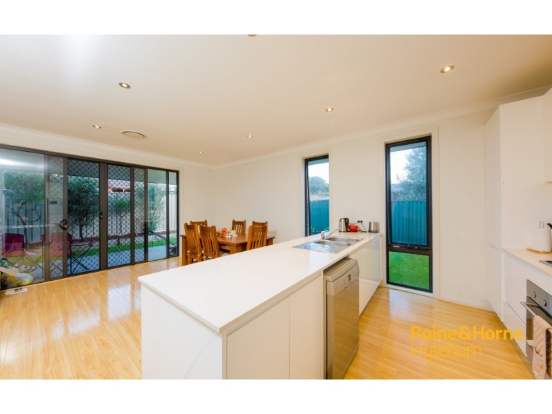 8 2 JACLYN STREET, Ingleburn NSW 2565