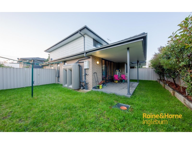 8 2 JACLYN STREET, Ingleburn NSW 2565