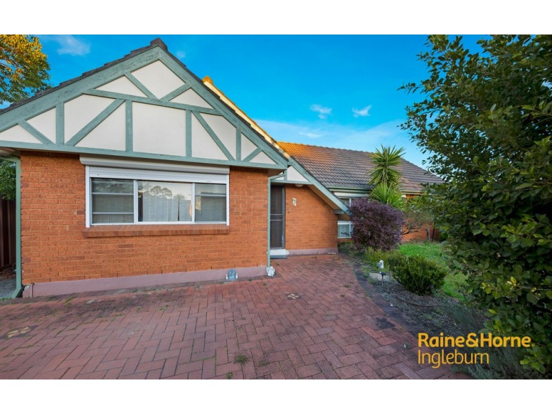 14 MOORHEN STREET, Ingleburn NSW 2565