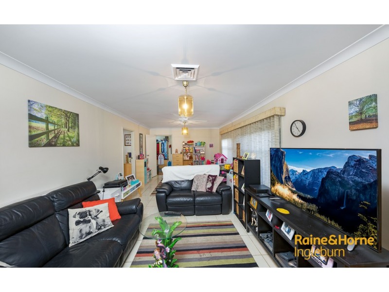14 MOORHEN STREET, Ingleburn NSW 2565