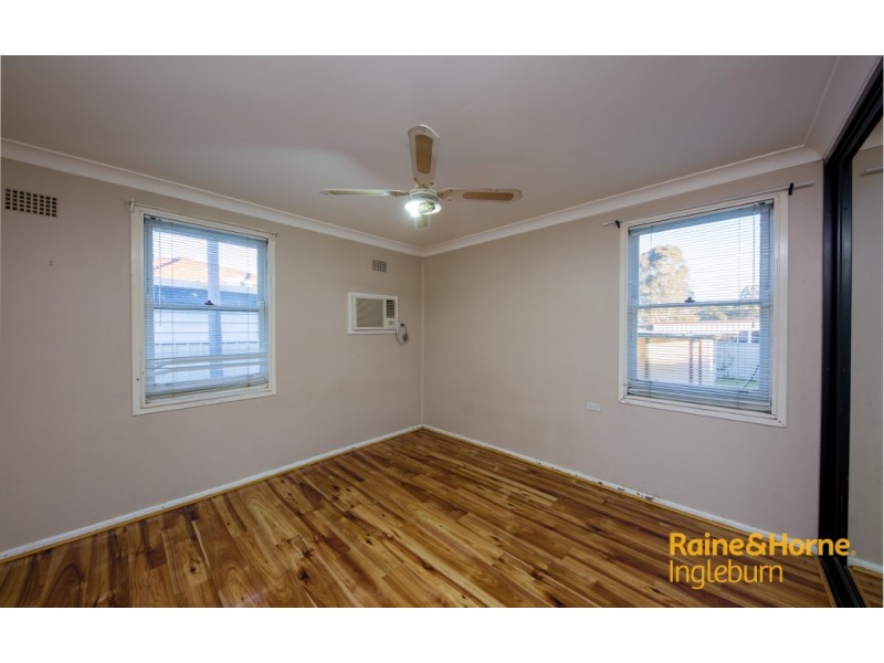 21 MANIFOLD ROAD, Blackett NSW 2770