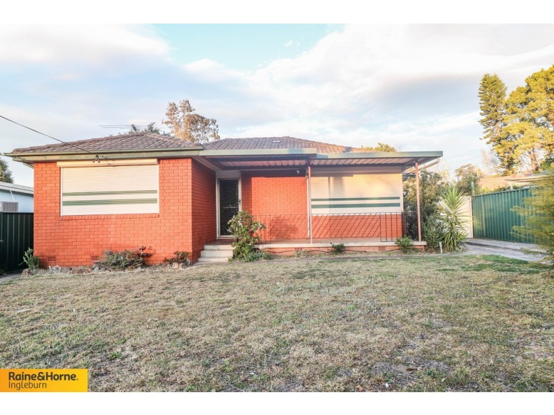 46 GORDON AVENUE, Ingleburn NSW 2565