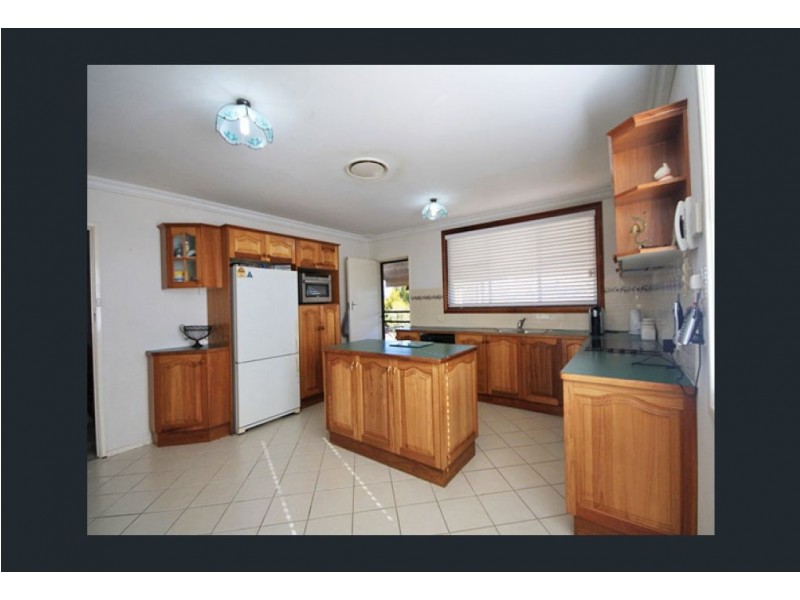 13 EDGAR STREET, Macquarie Fields NSW 2564