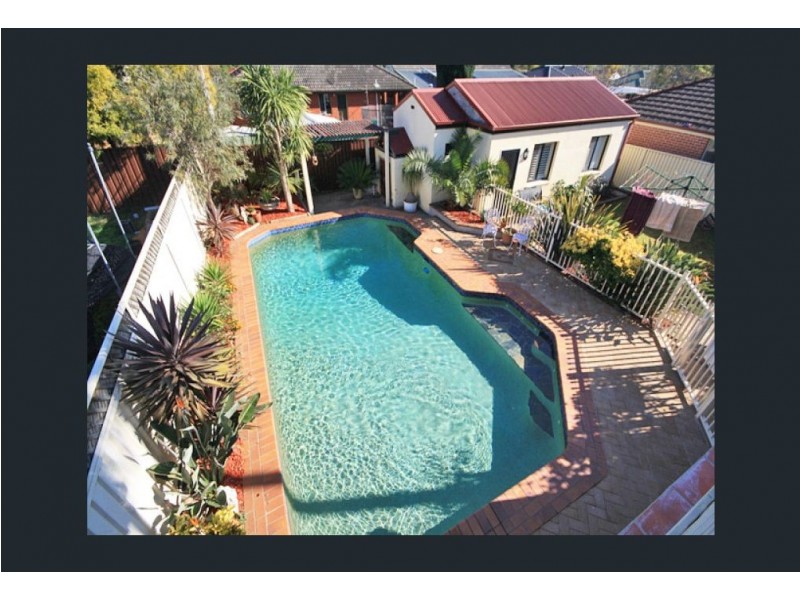 13 EDGAR STREET, Macquarie Fields NSW 2564