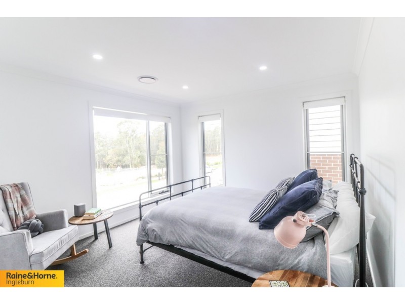 211 JAMBOREE AVENUE, Denham Court NSW 2565