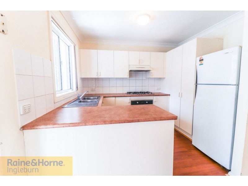 6/15 CADOGAN ROAD, Macquarie Fields NSW 2564