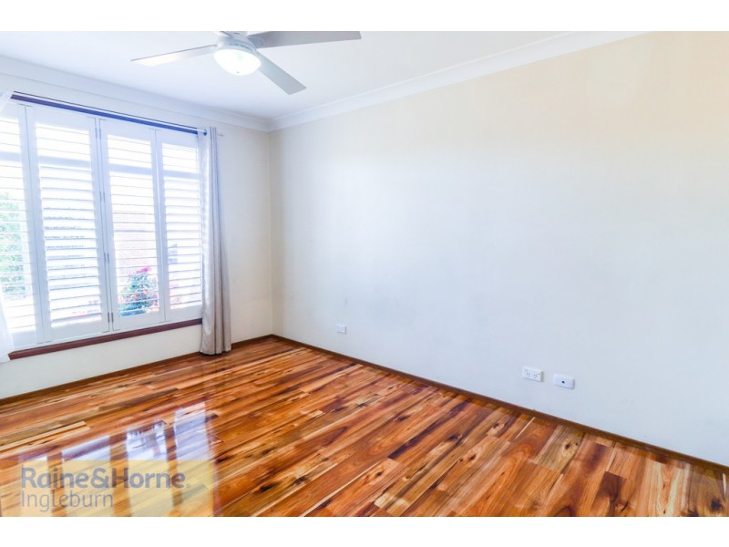 14 12 Bensley Road, Macquarie Fields NSW 2564