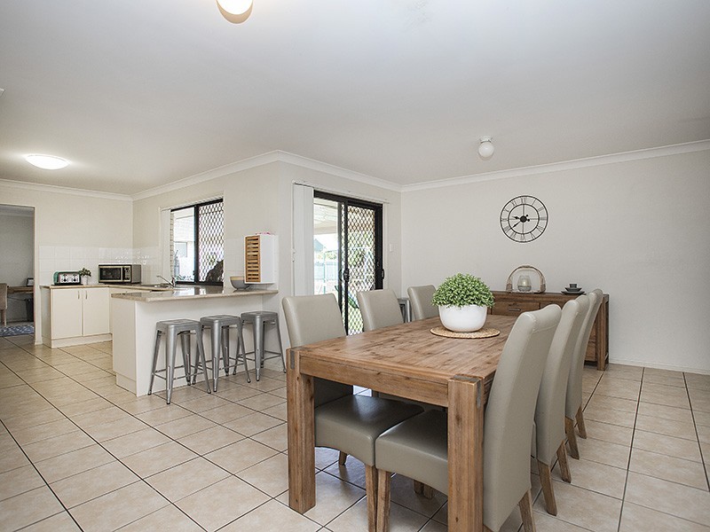 8 Cherrytree Crescent, Upper Caboolture QLD 4510