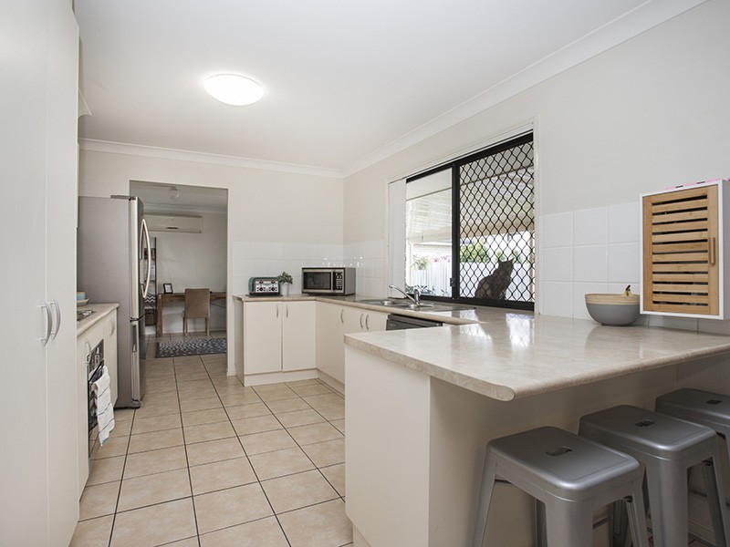 8 Cherrytree Crescent, Upper Caboolture QLD 4510