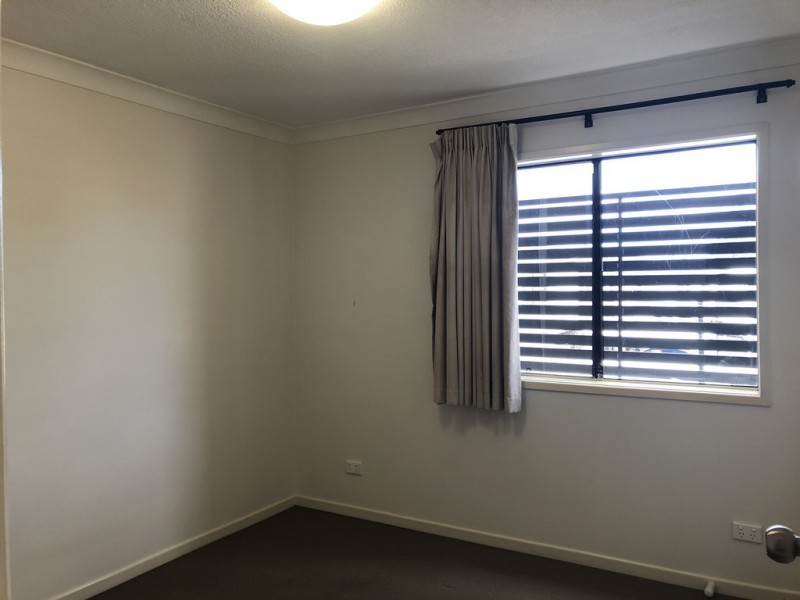 6/26 Lower King Street, Caboolture QLD 4510