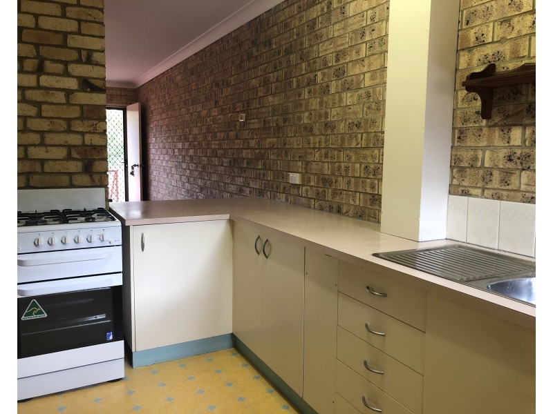 5/6 Rogers Crescent, Caboolture QLD 4510