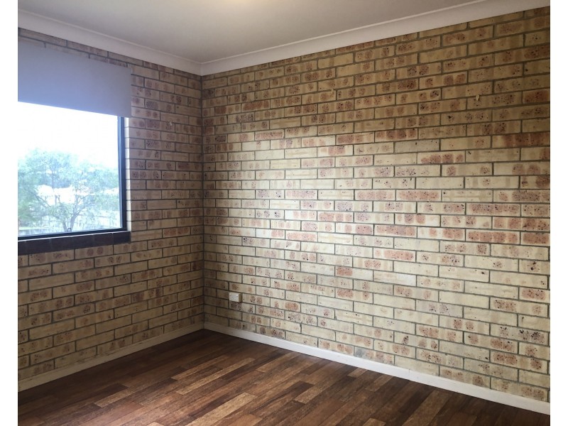 5/6 Rogers Crescent, Caboolture QLD 4510