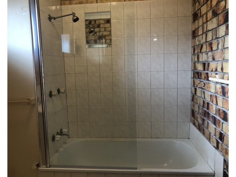 5/6 Rogers Crescent, Caboolture QLD 4510