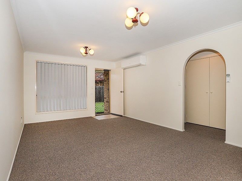 Duplex 141 Torrens Road, Caboolture South QLD 4510