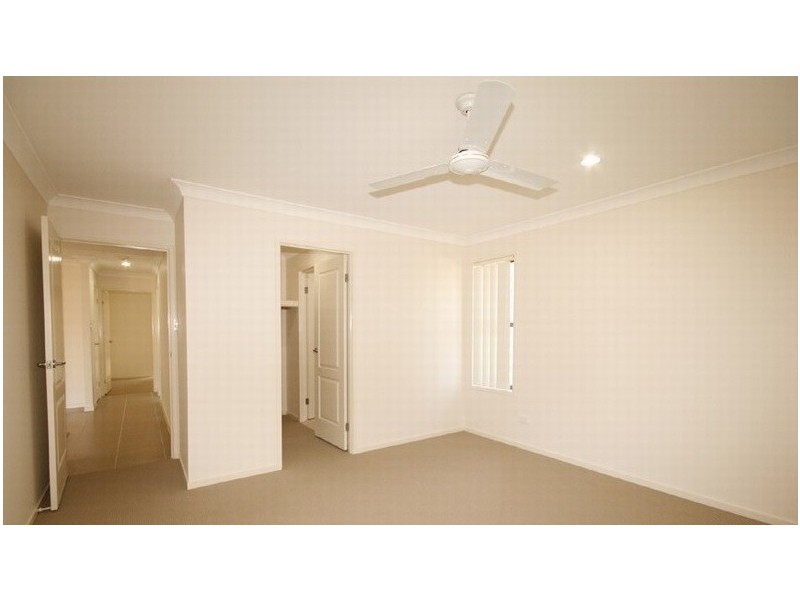 8 Newton Street, Morayfield QLD 4506