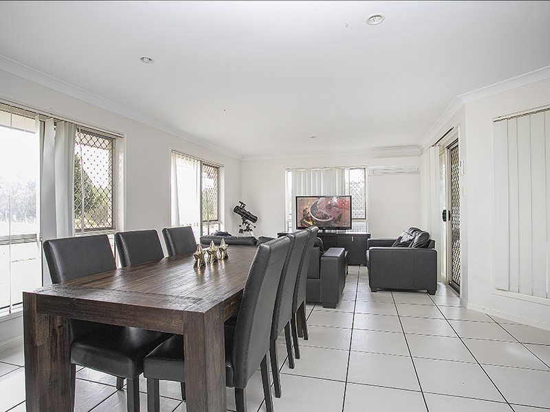 1-3 Grassdale Crescent, Morayfield QLD 4506