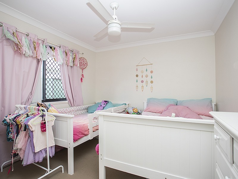 8 Cherrytree Crescent, Upper Caboolture QLD 4510