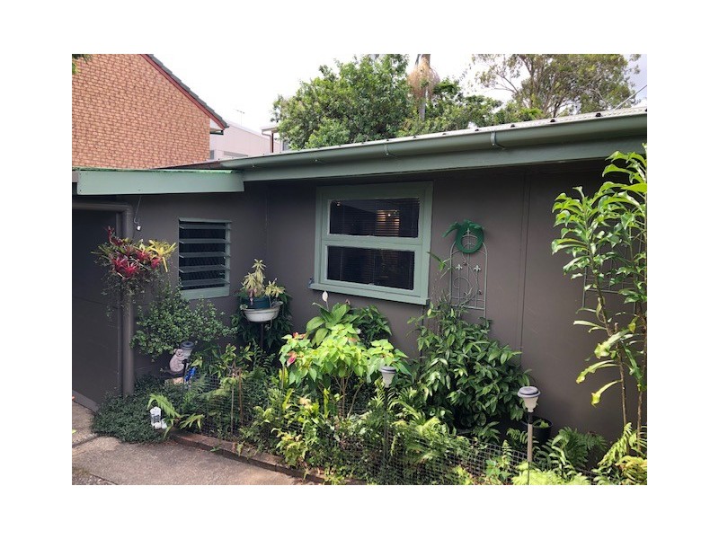 15 Dennis Street, Caboolture QLD 4510