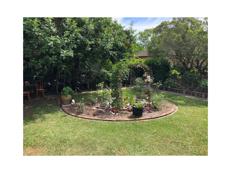 15 Dennis Street, Caboolture QLD 4510