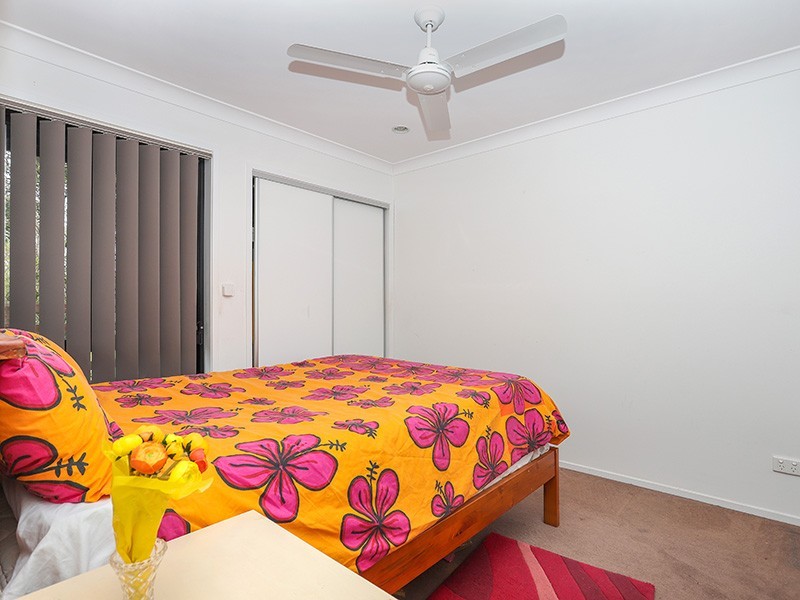 33 Peacherine Crct, Bellmere QLD 4510