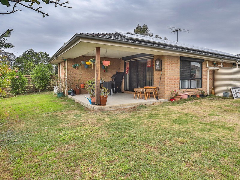 33 Peacherine Crct, Bellmere QLD 4510