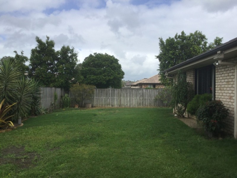 2 Dear Place, Bellmere QLD 4510
