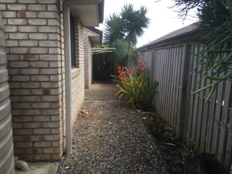 2 Dear Place, Bellmere QLD 4510