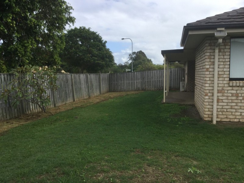 2 Dear Place, Bellmere QLD 4510