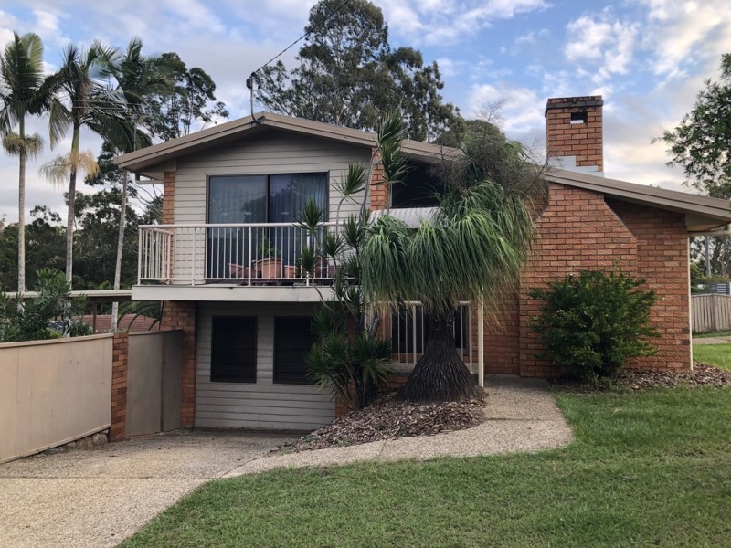 32 Bordeau Cres, Petrie QLD 4502
