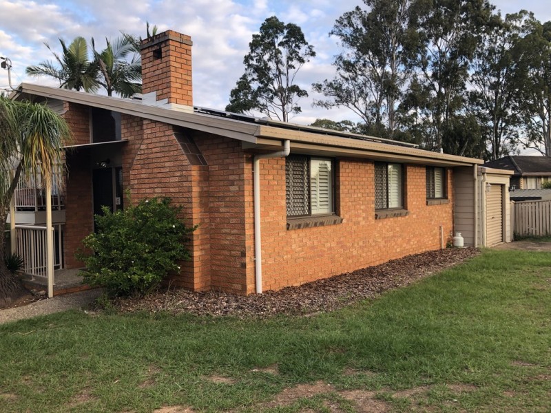 32 Bordeau Cres, Petrie QLD 4502