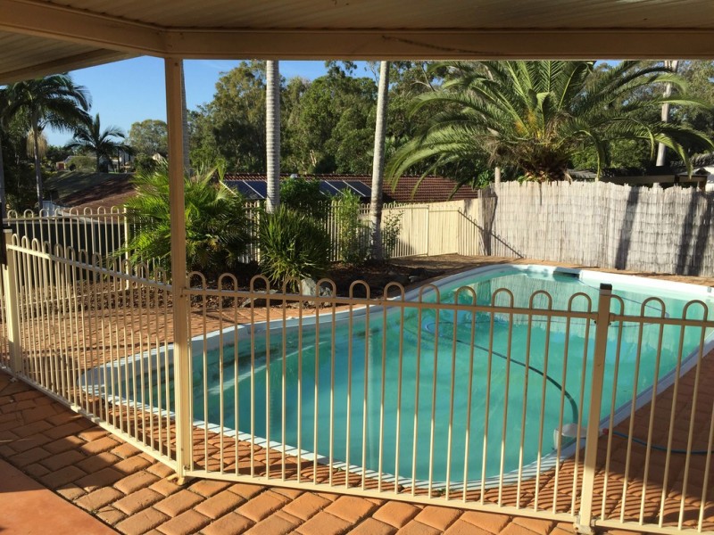 32 Bordeau Cres, Petrie QLD 4502