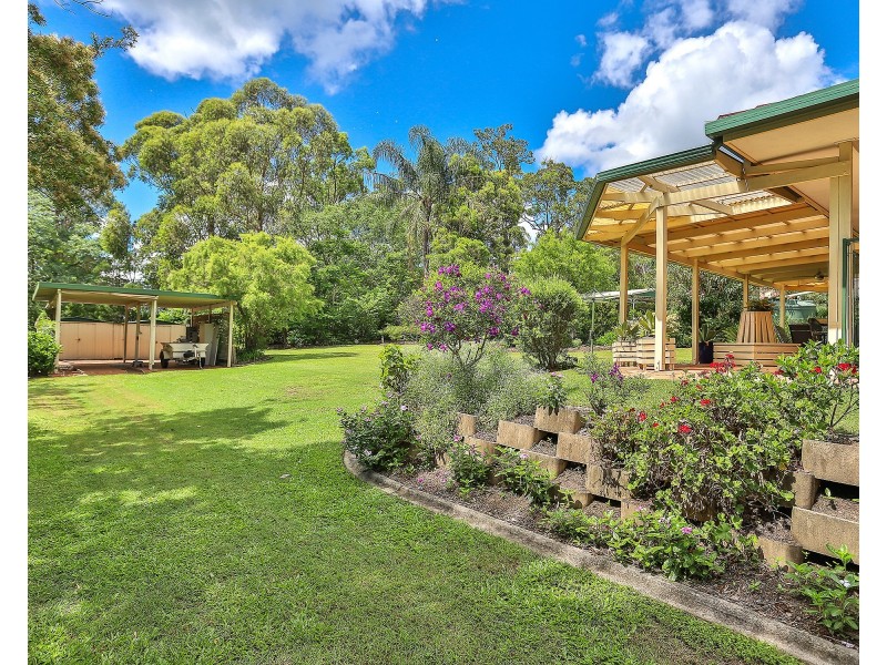5 Franklin Cres, Morayfield QLD 4506