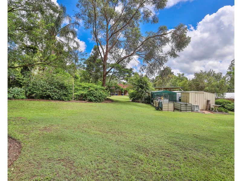 5 Franklin Cres, Morayfield QLD 4506