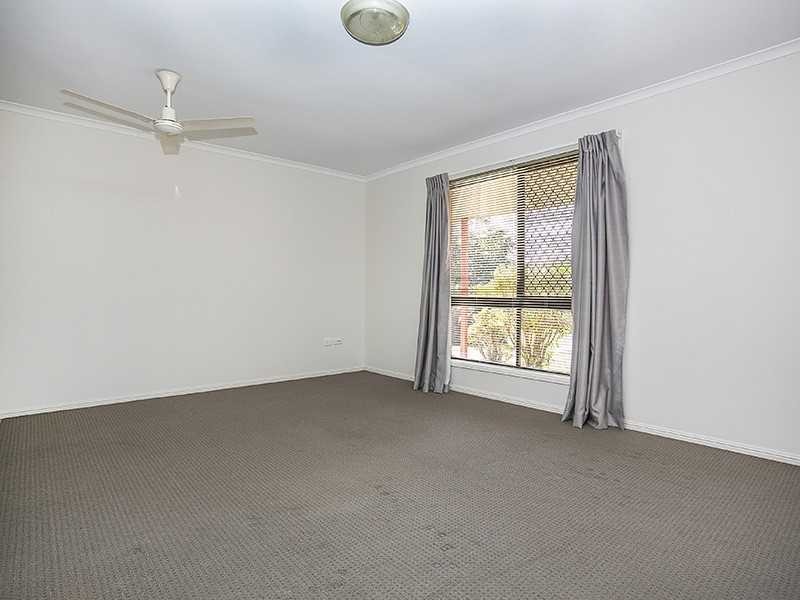 4 Carmela Crescent, Morayfield QLD 4506