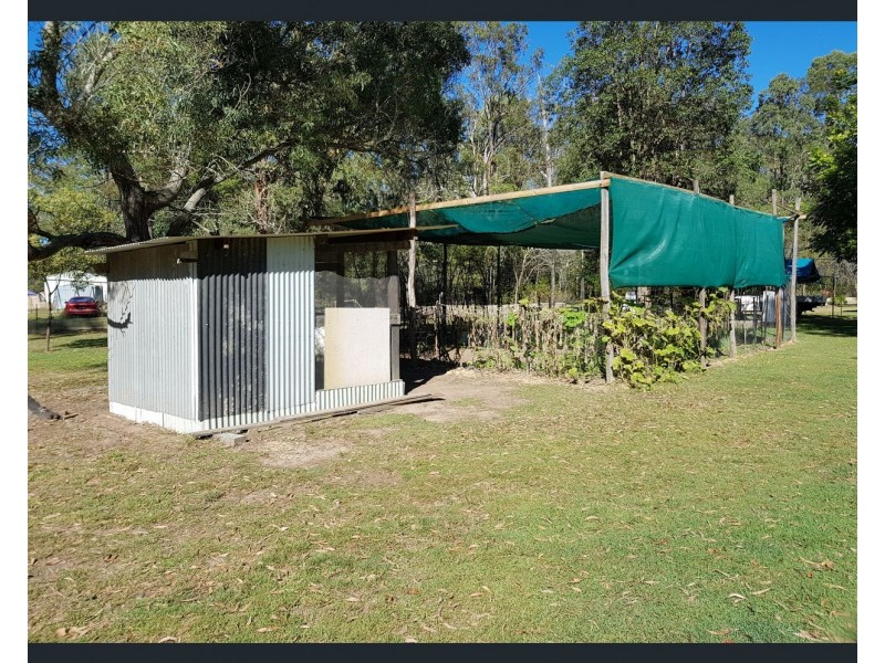 142 Franks Rd, Blackbutt QLD 4306